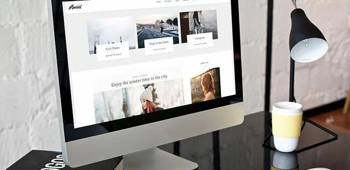 Free feminine minimal personal WordPress blog theme